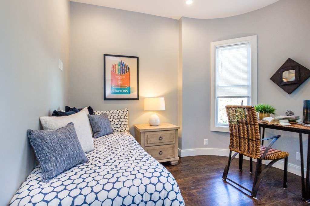 7 Langford Park, Unit 3 Boston, MA 02119 - Photo 6 of 23