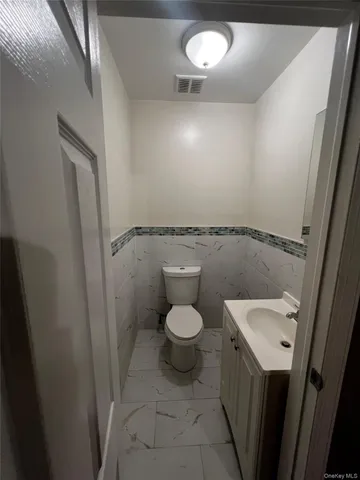 $3,700 | 349 Warwick Avenue, Mount Vernon, NY 10553