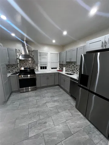 $3,700 | 349 Warwick Avenue, Mount Vernon, NY 10553