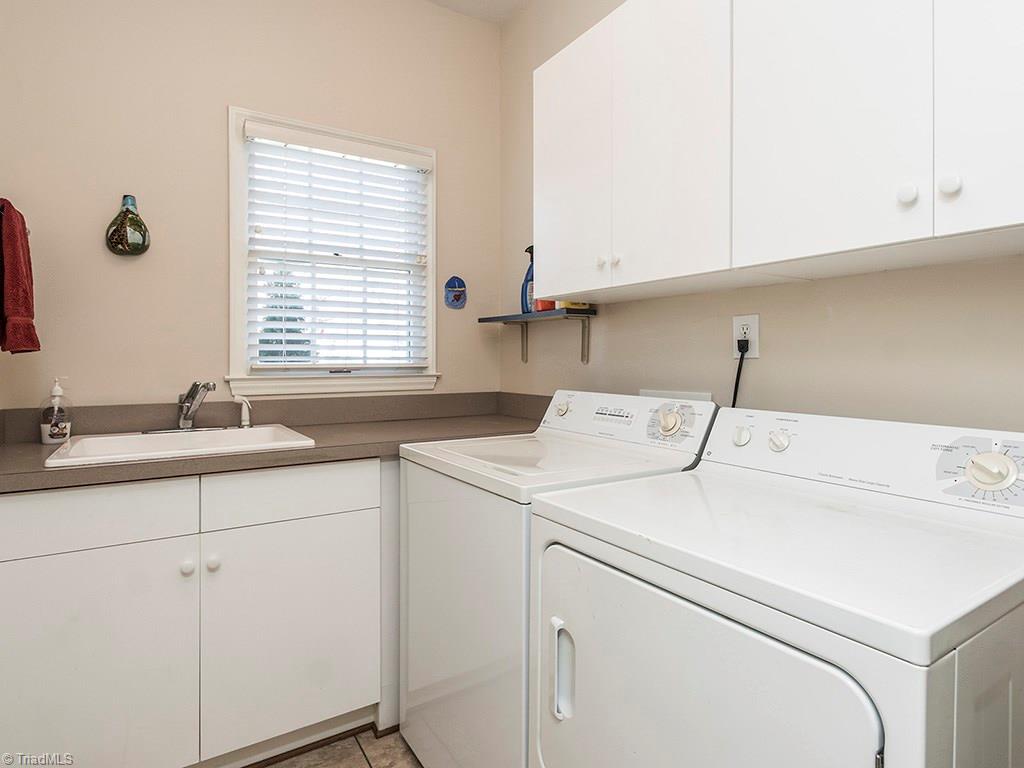 4510 Calabria Court High Point, NC 27265 - Photo 15 of 30 Gallery Image 15