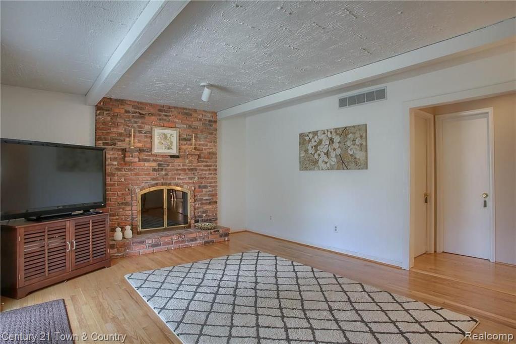 2300 Kingsford Road Rochester Hills, MI 48309 - Photo 15 of 32