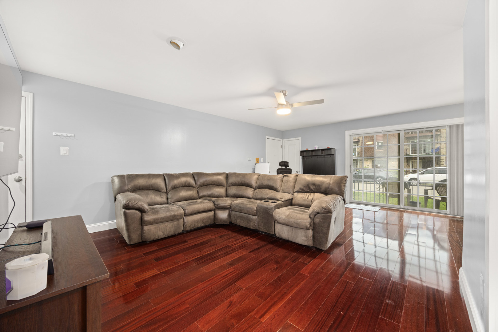 7008 O'Connell Drive, Unit 101 Chicago Ridge, IL 60415 - Photo 3 of 16 Gallery Image 3