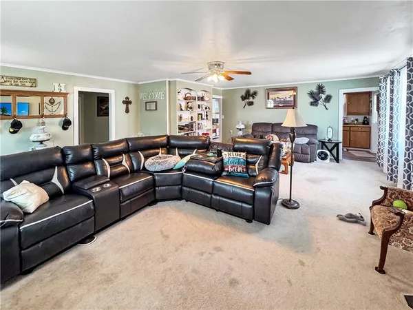 $275,000 | 33247 Bittner Drive, Warsaw, MO 65355
