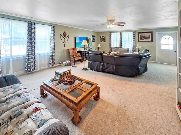 $275,000 | 33247 Bittner Drive, Warsaw, MO 65355