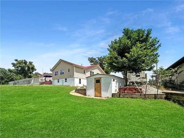 $275,000 | 33247 Bittner Drive, Warsaw, MO 65355