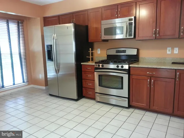 $3,300 | 12002 Lisa Marie Court, Fairfax, VA 22033