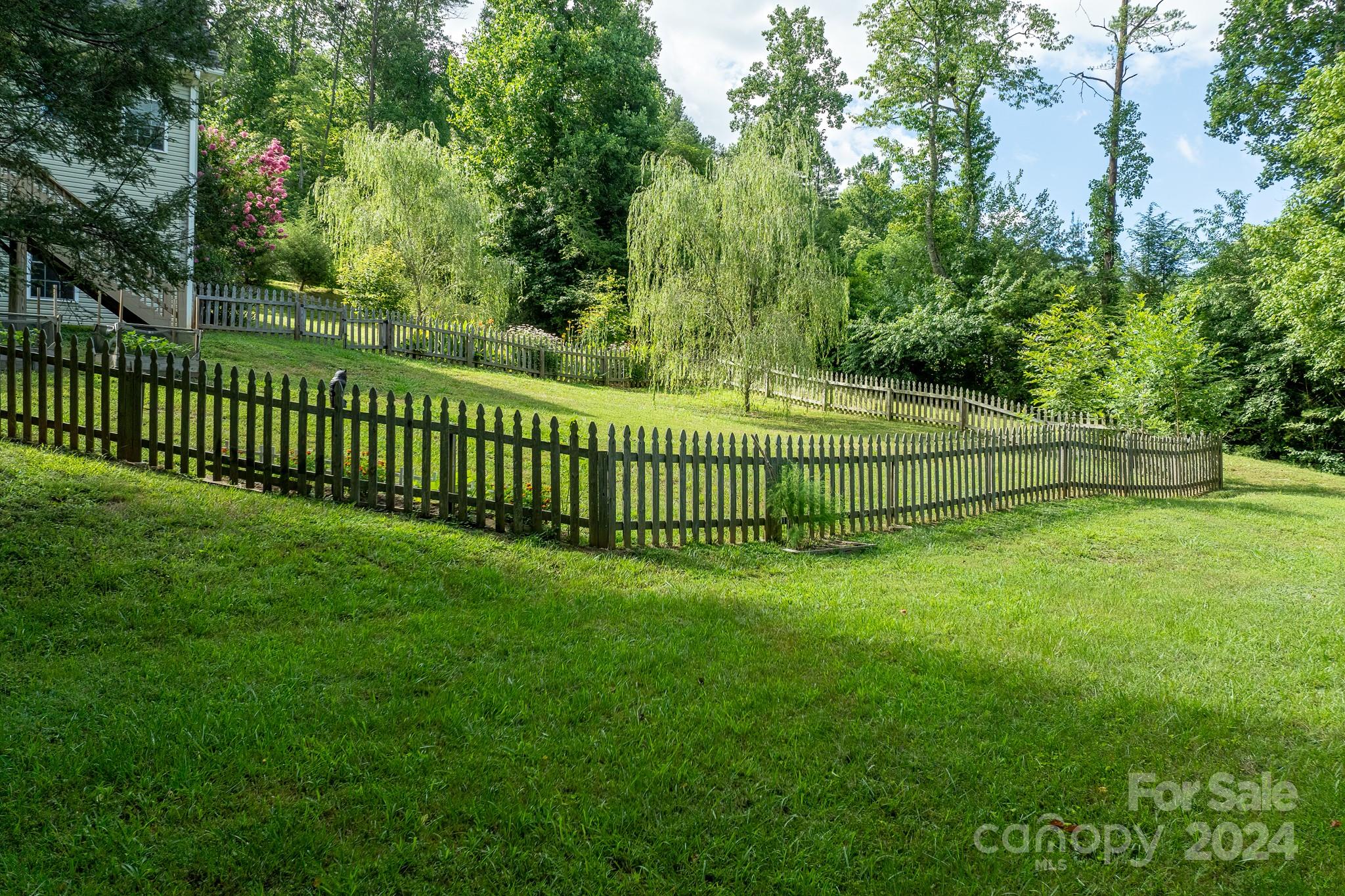 34 Creek Run Road Candler, NC 28715 - Photo 11 of 48 Gallery Image 11