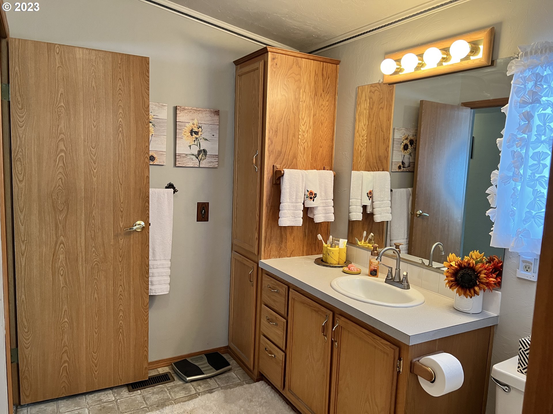 7455 Southeast King Road, Unit 47 Milwaukie, OR 97222 - Photo 17 of 34 Gallery Image 17