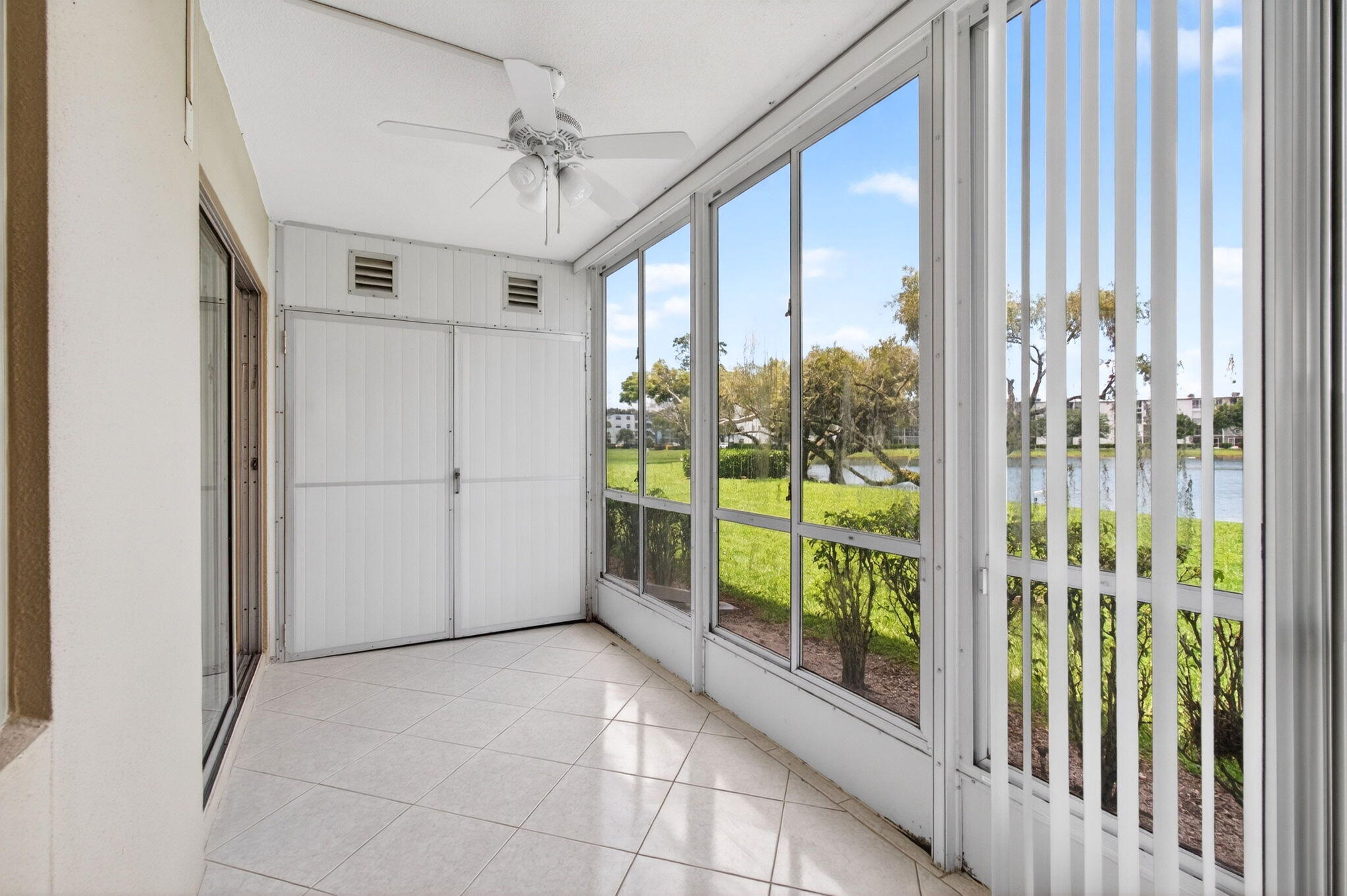 1009 Hythe A Boca Raton, FL 33434 - Photo 39 of 79 37-web-or-mls-DSC_3994