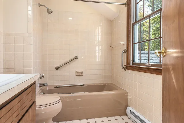 $1,194,900 | 25-0 Emerson Road, Durham, NH 03824