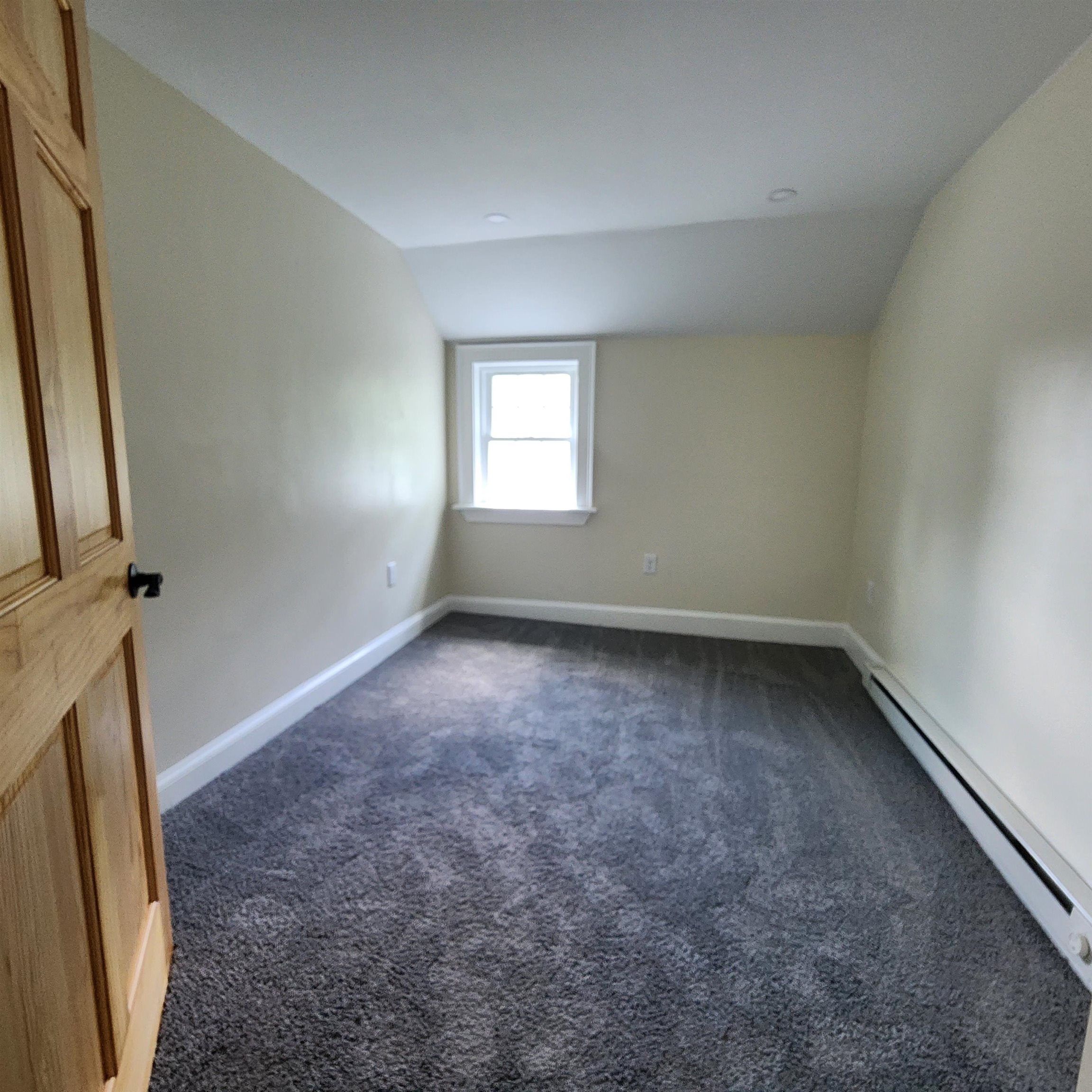 58 Old Wolfeboro Road Alton, NH 03809 - Photo 4 of 16