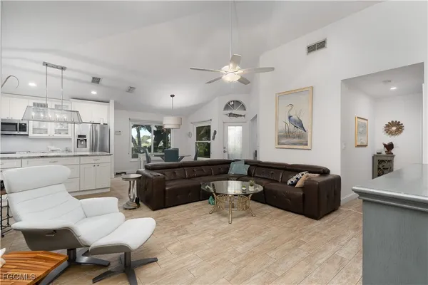 $450,000 | 21194 Old Oak Place, Estero, FL 33928