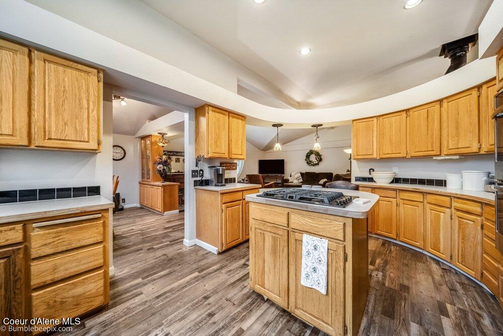 32584 North Sheep Springs Road Athol, ID 83801 - Photo 13 of 43 Kitchen