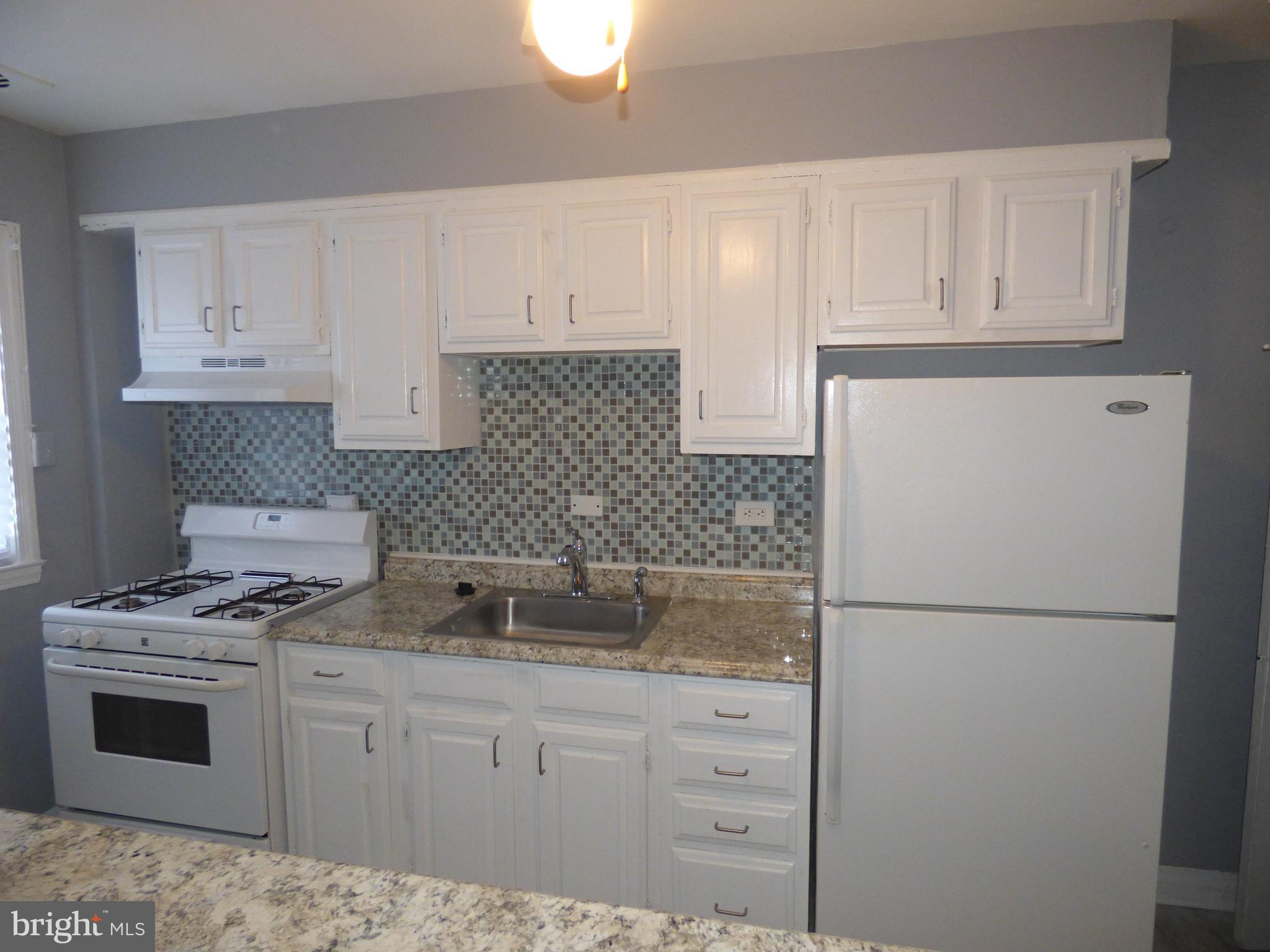 1518 Burnwood Road Baltimore, MD 21239 - Photo 2 of 16 Kitchen