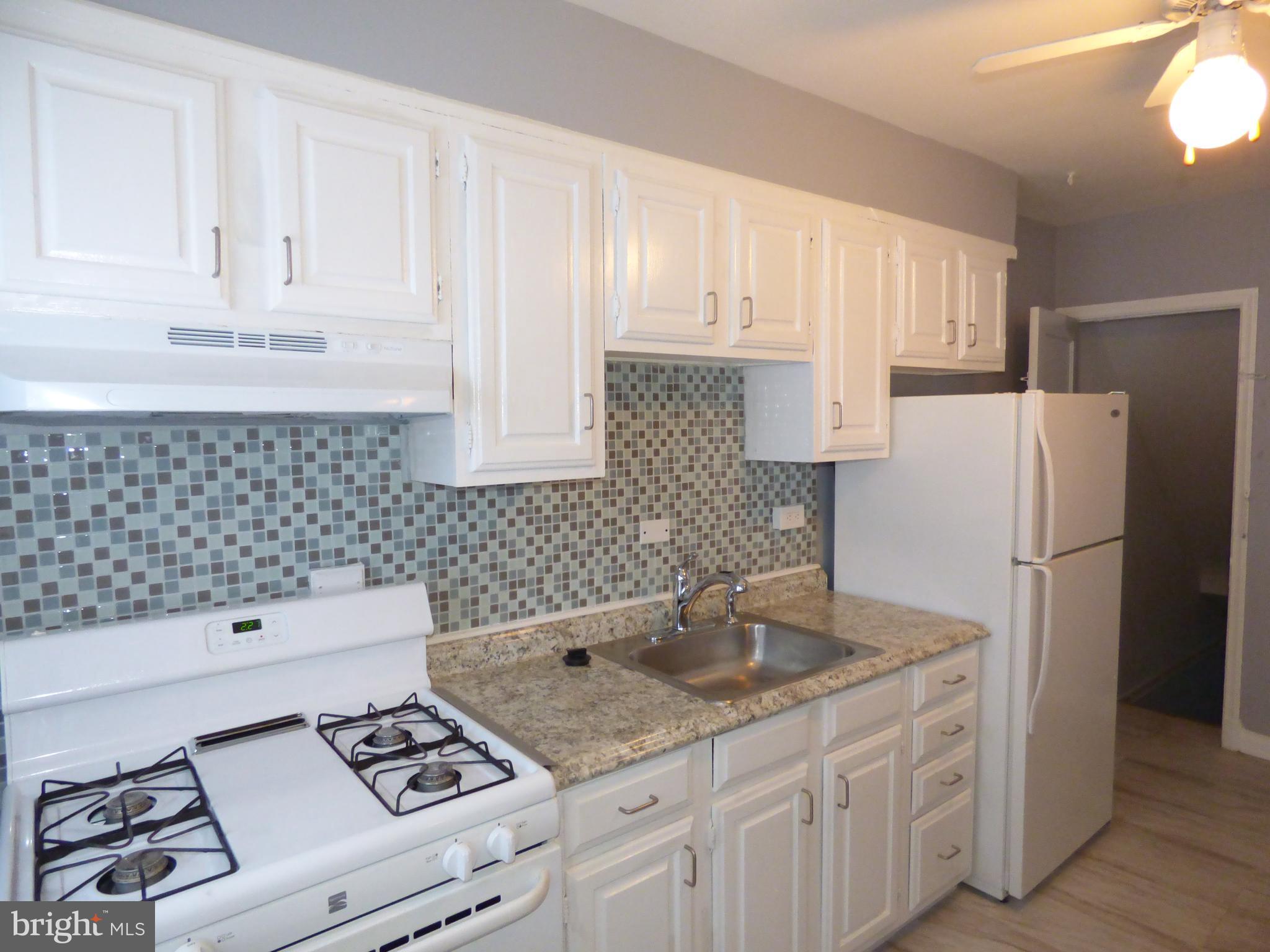 1518 Burnwood Road Baltimore, MD 21239 - Photo 13 of 16 Kichen