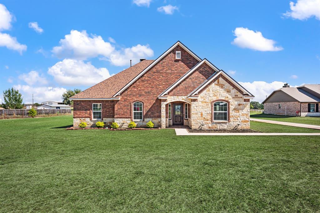 939 Old Reno Road Springtown, TX 76082 - Photo 3 of 23 Gallery Image 3