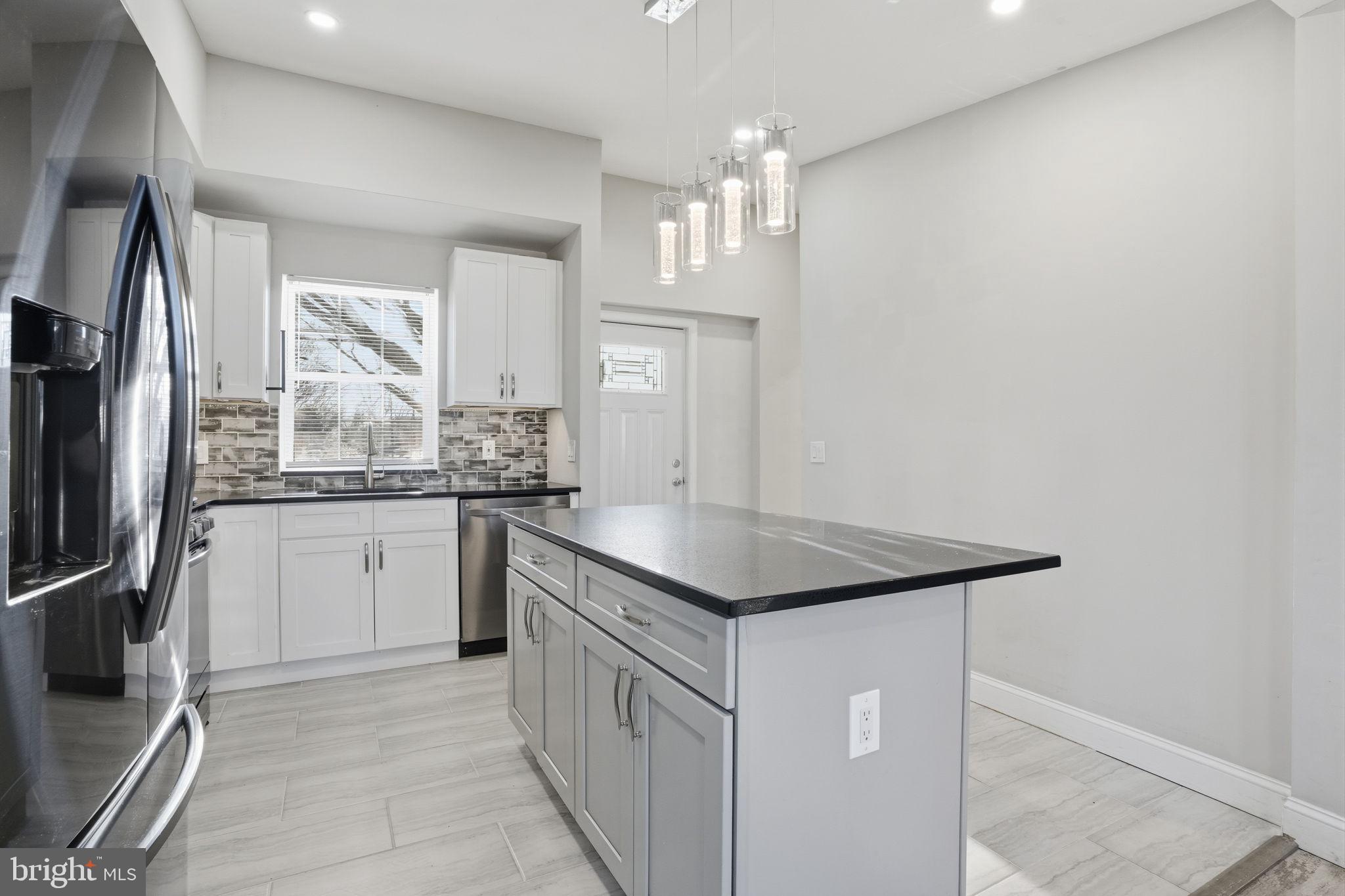 1245 Faunce Street Philadelphia, PA 19111 - Photo 6 of 23