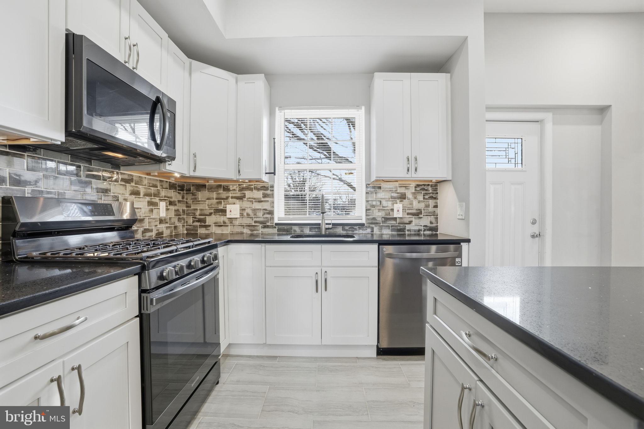 1245 Faunce Street Philadelphia, PA 19111 - Photo 7 of 23