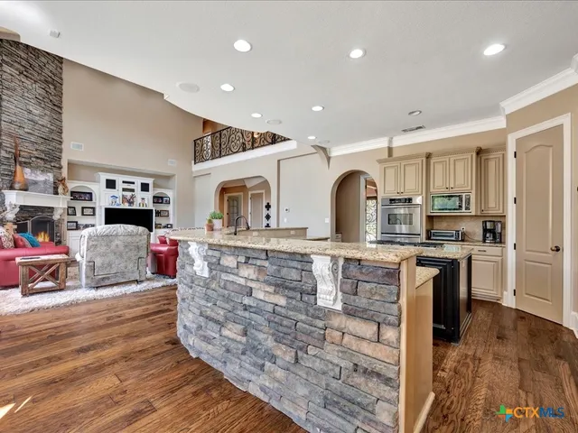 $1,500,000 | 8206 East State Highway 103, Lufkin, TX 75901