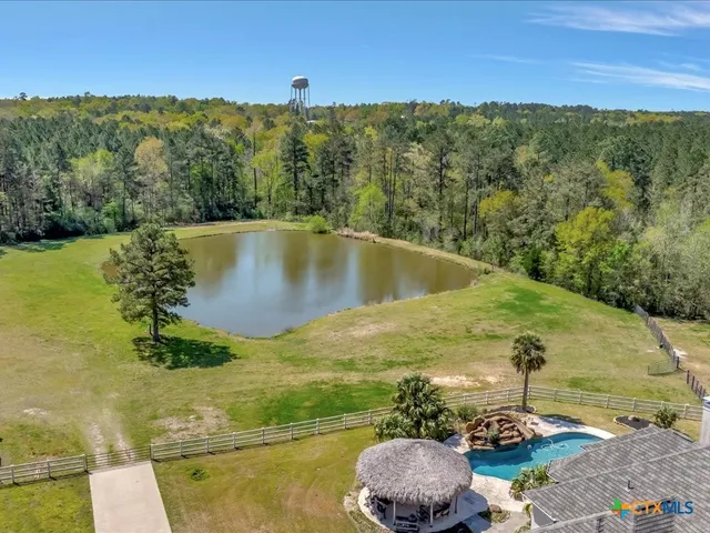 $1,500,000 | 8206 East State Highway 103, Lufkin, TX 75901