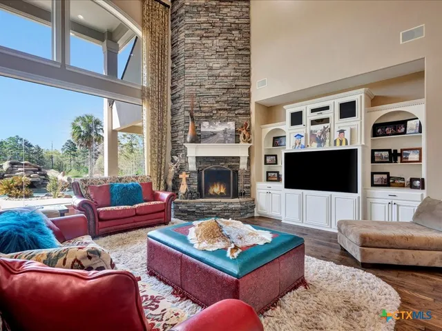 $1,500,000 | 8206 East State Highway 103, Lufkin, TX 75901