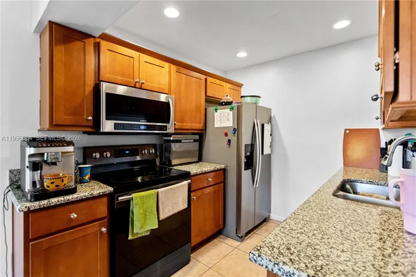 $469,000 | 7690 Southwest 7th Court, North Lauderdale, FL 33068