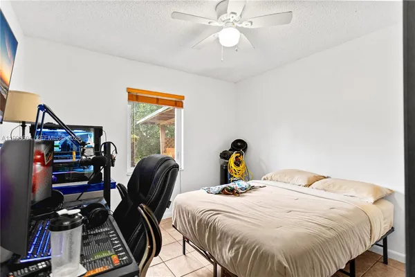 $469,000 | 7690 Southwest 7th Court, North Lauderdale, FL 33068