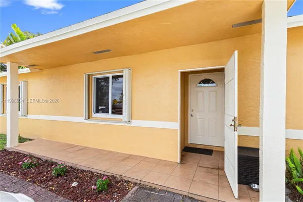 $469,000 | 7690 Southwest 7th Court, North Lauderdale, FL 33068