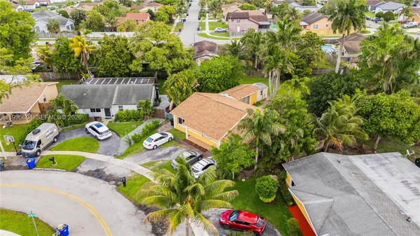 $469,000 | 7690 Southwest 7th Court, North Lauderdale, FL 33068