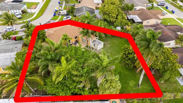 $469,000 | 7690 Southwest 7th Court, North Lauderdale, FL 33068