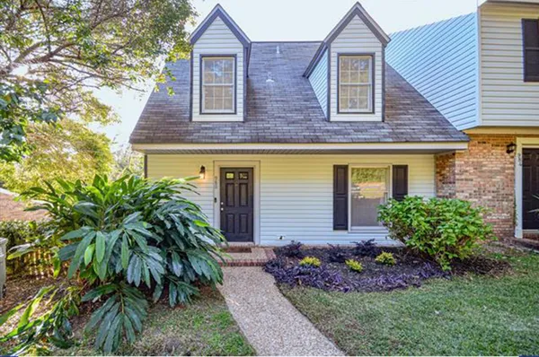 $1,800 | 980 Marys Drive, Unit 5, Tallahassee, FL 32308