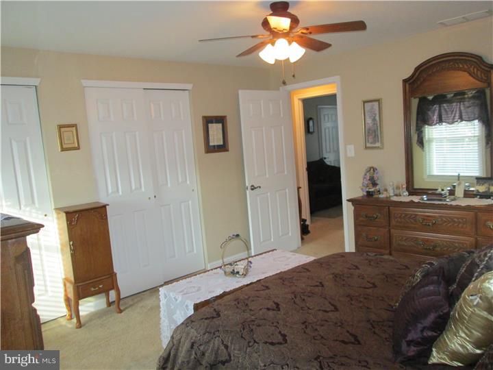 38 Linden Road Burlington, NJ 08016 - Photo 17 of 23 Bedroom - Main
