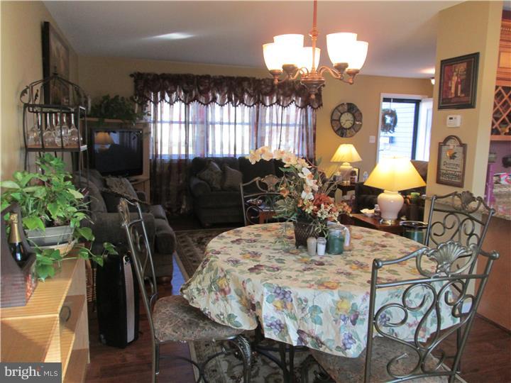 38 Linden Road Burlington, NJ 08016 - Photo 4 of 23 View