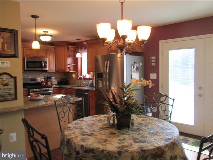 38 Linden Road Burlington, NJ 08016 - Photo 9 of 23 View
