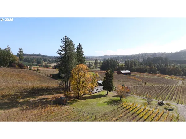 $1,300,000 | 25219 High Pass Road, Junction City, OR 97448