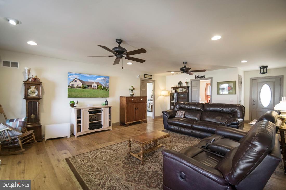 379 Fairview Road New Providence, PA 17560 - Photo 4 of 25 Gallery Image 4