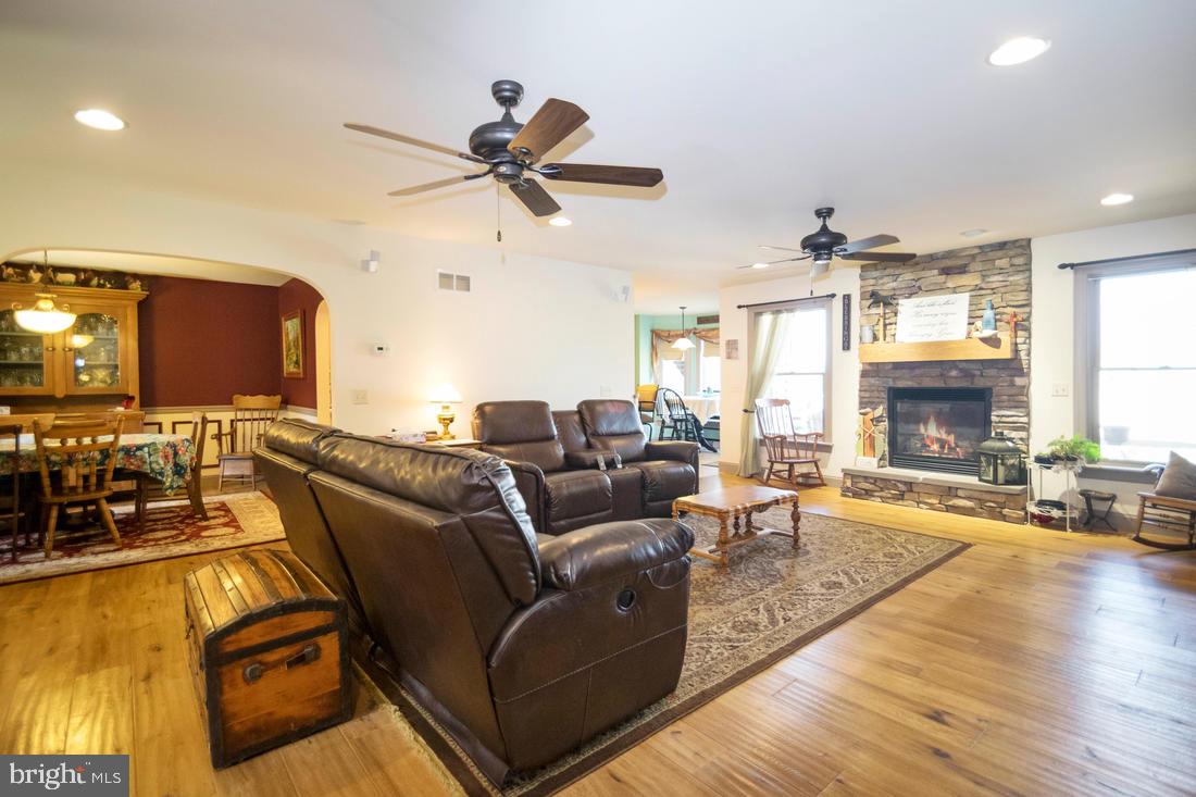 379 Fairview Road New Providence, PA 17560 - Photo 5 of 25 Gallery Image 5
