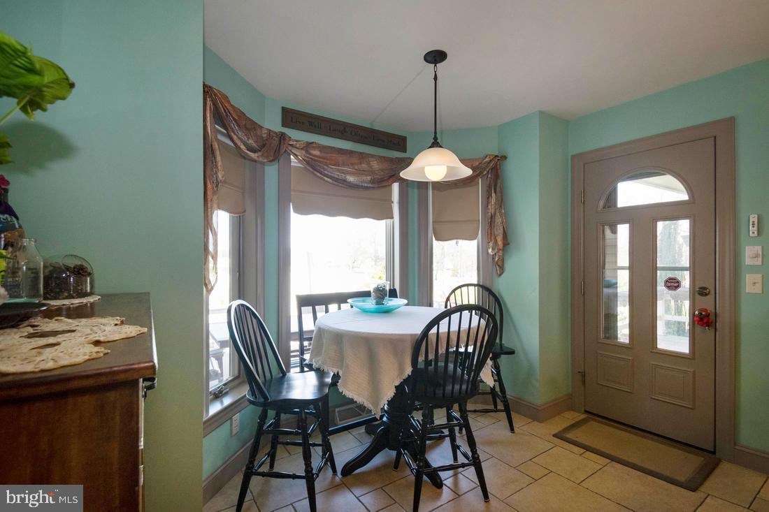 379 Fairview Road New Providence, PA 17560 - Photo 9 of 25 Gallery Image 9