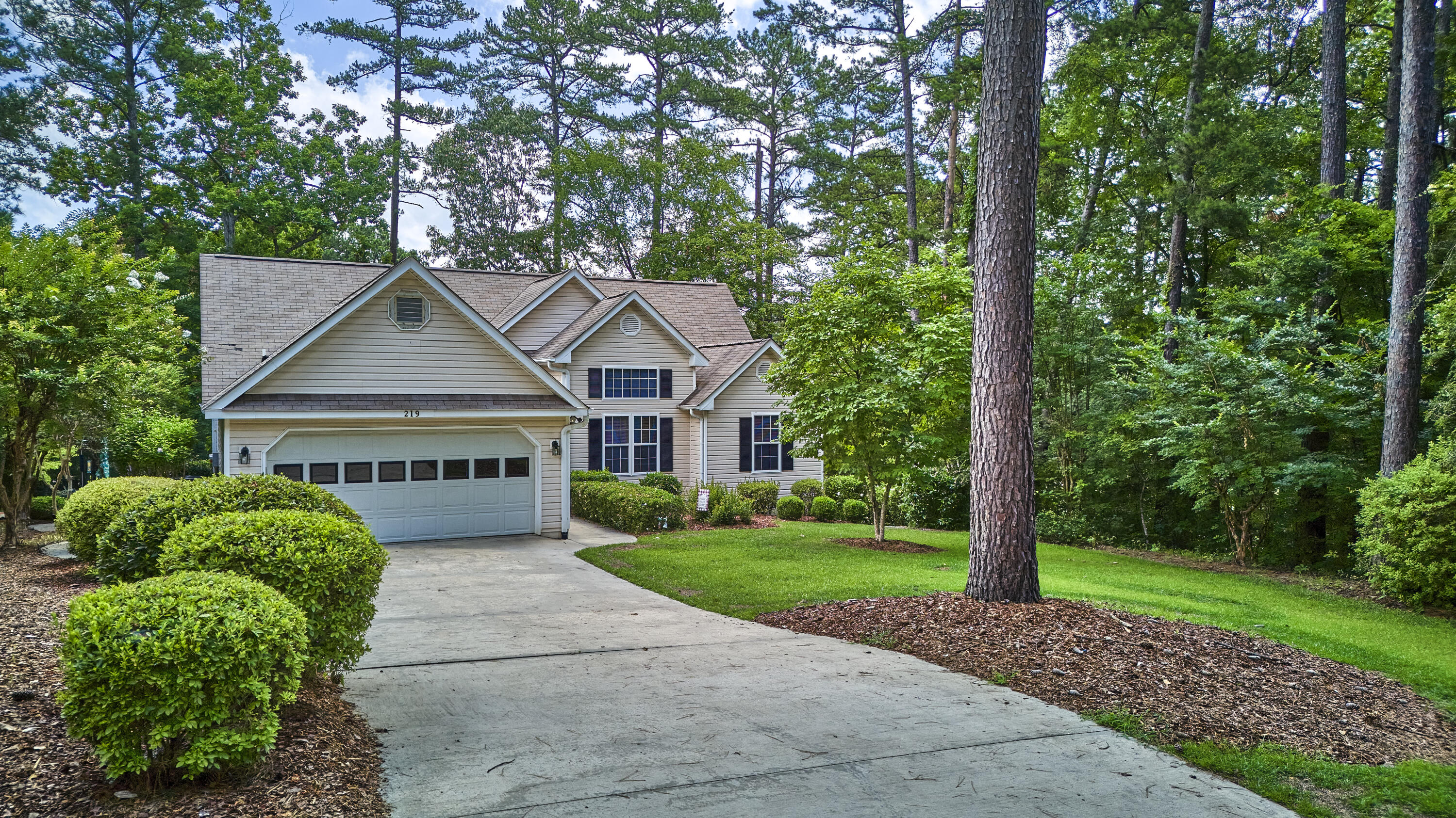 219 Fairway Drive McCormick, SC 29835 - Photo 2 of 37 Front