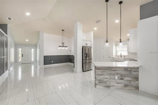 $2,300 | 14442 Haddon Mist Drive, Wimauma, FL 33598