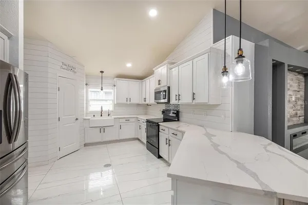 $2,300 | 14442 Haddon Mist Drive, Wimauma, FL 33598