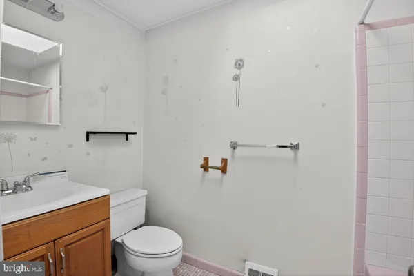 $215,000 | 4026 Gideon Road, Brookhaven, PA 19015