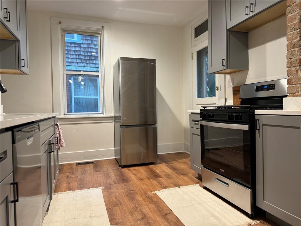 29 Defoe Street Pittsburgh, PA 15214 - Photo 18 of 36 Gallery Image 18