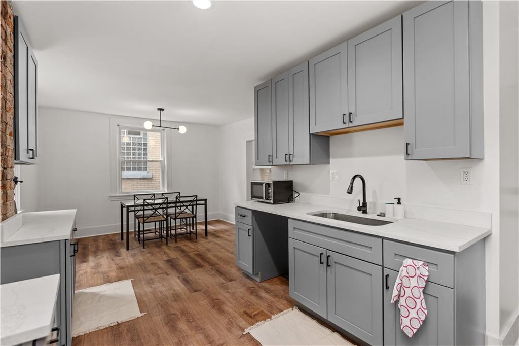 29 Defoe Street Pittsburgh, PA 15214 - Photo 20 of 36 Gallery Image 20