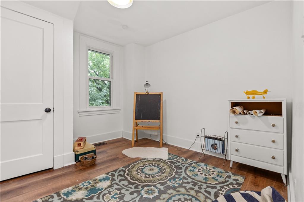 29 Defoe Street Pittsburgh, PA 15214 - Photo 23 of 36 Gallery Image 23