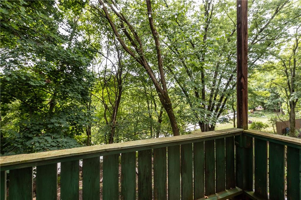 29 Defoe Street Pittsburgh, PA 15214 - Photo 36 of 36 Small deck off of kitchen