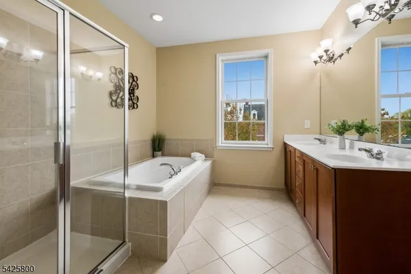 $1,050,000 | 20 Gable Walk, Unit 20, Livingston, NJ 07039