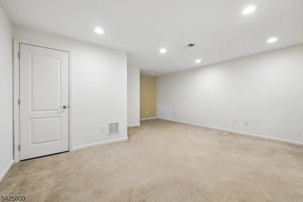 $1,050,000 | 20 Gable Walk, Unit 20, Livingston, NJ 07039