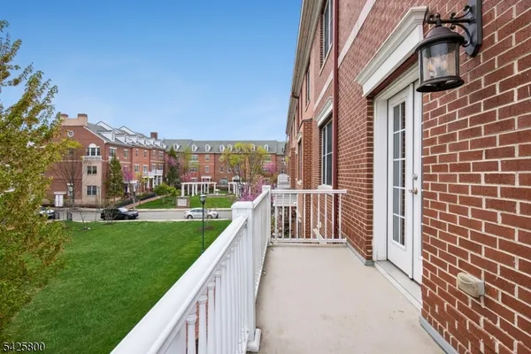 $1,050,000 | 20 Gable Walk, Unit 20, Livingston, NJ 07039