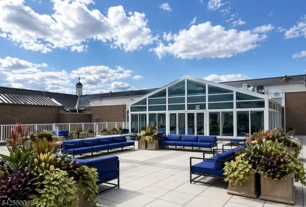 $1,050,000 | 20 Gable Walk, Unit 20, Livingston, NJ 07039